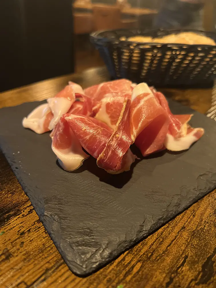 el-galgo-spanisches-restaurant-jamon-serrano